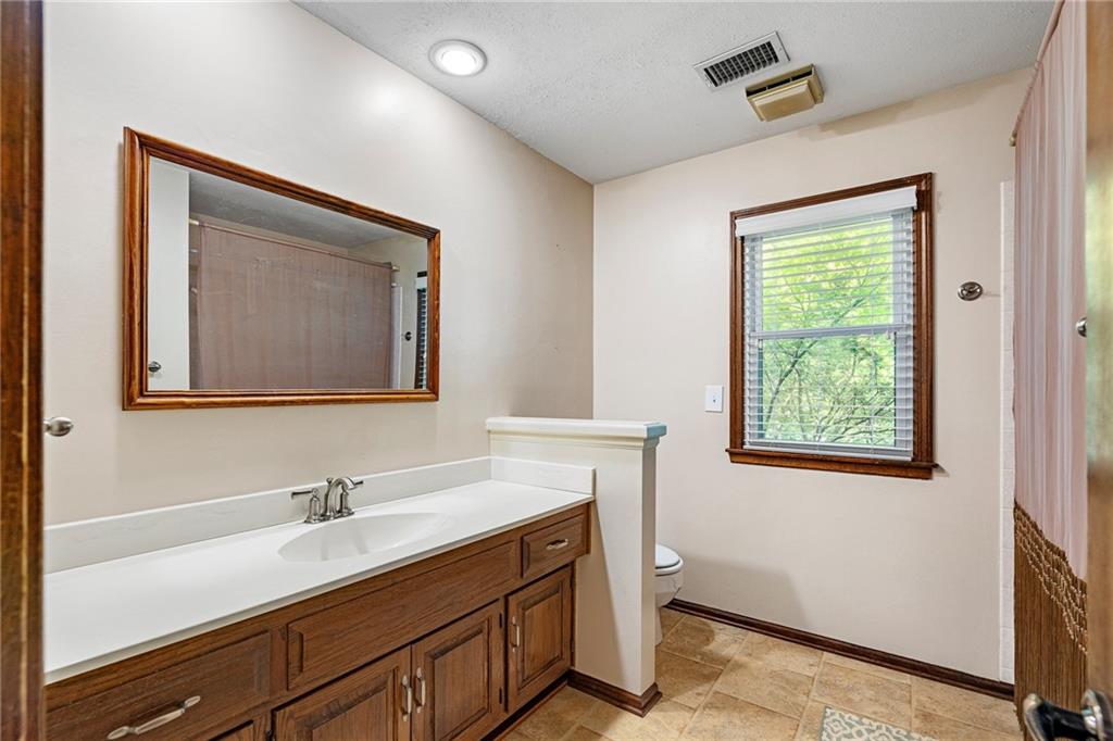 13212 West 84th Street Lenexa, KS 66215 - Photo 36 of 58