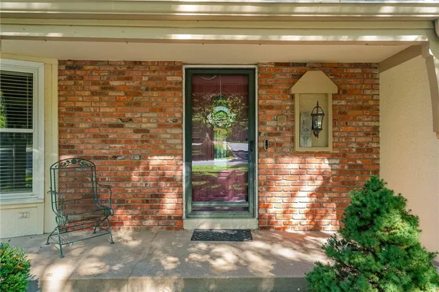 $545,000 | 13212 West 84th Street, Lenexa, KS 66215