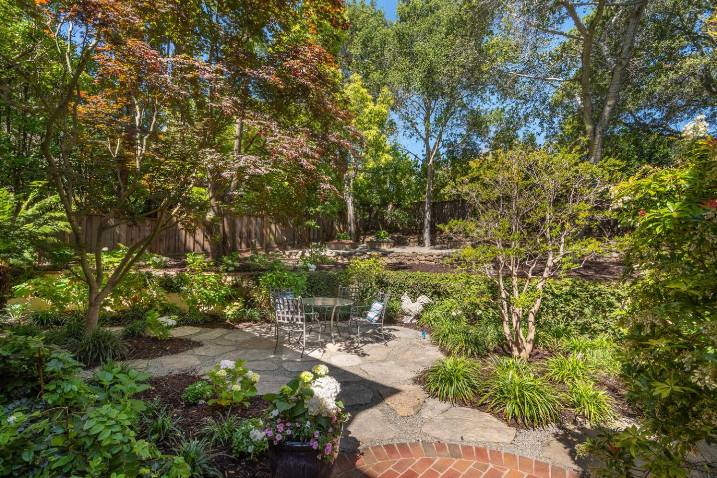 1055 Vista Road Hillsborough, CA 94010 - Photo 26 of 28