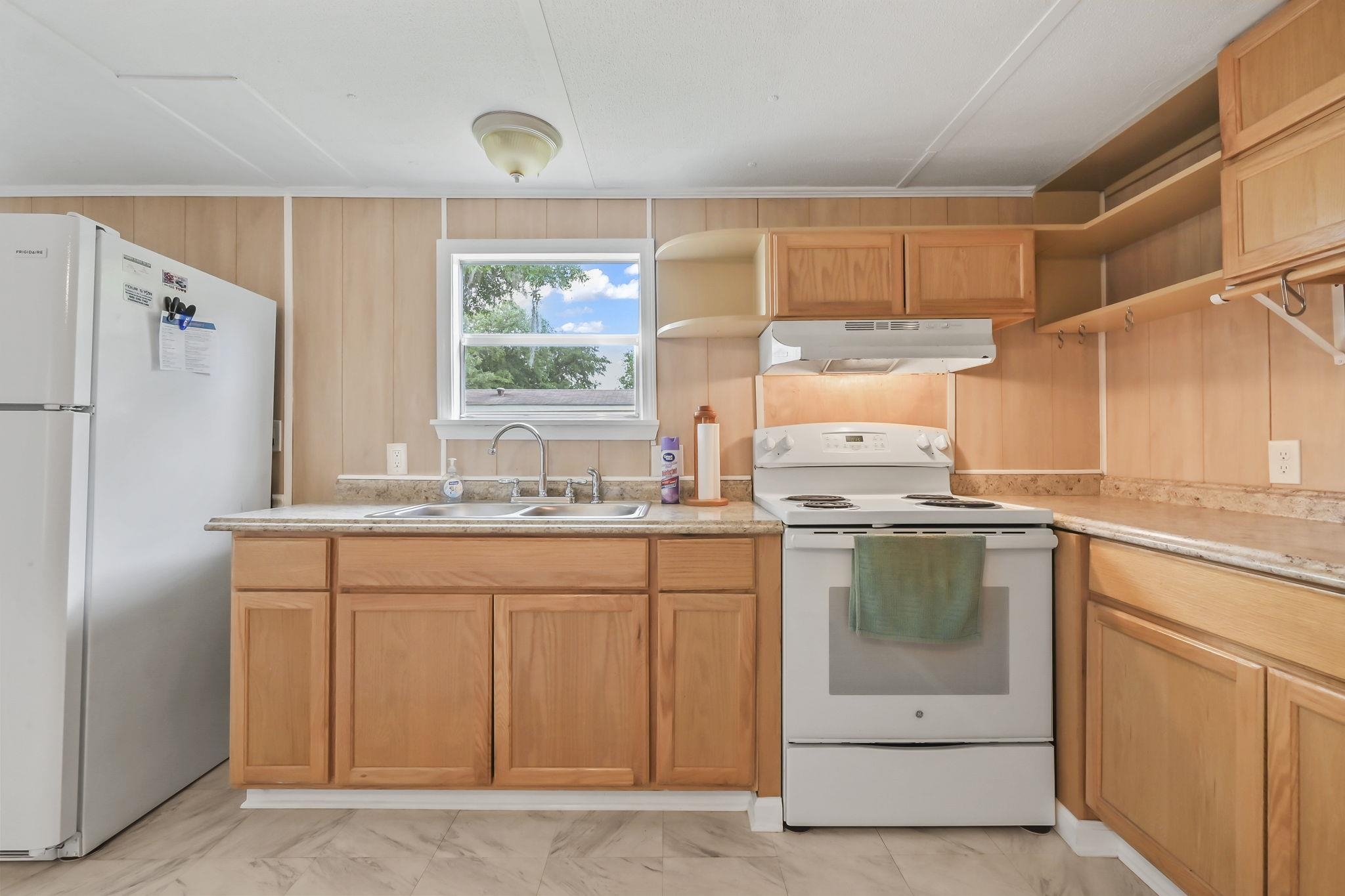 136 Crooked Island Circle Murrells Inlet, SC 29576 - Photo 11 of 48