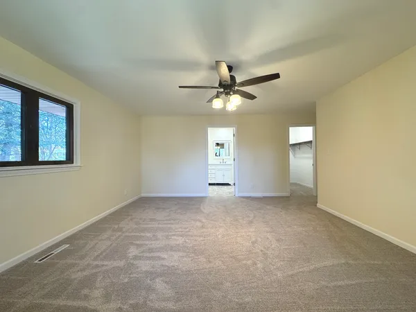 $409,500 | 210 South Small Avenue, Kankakee, IL 60901