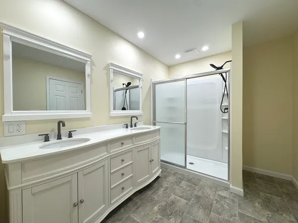 $409,500 | 210 South Small Avenue, Kankakee, IL 60901