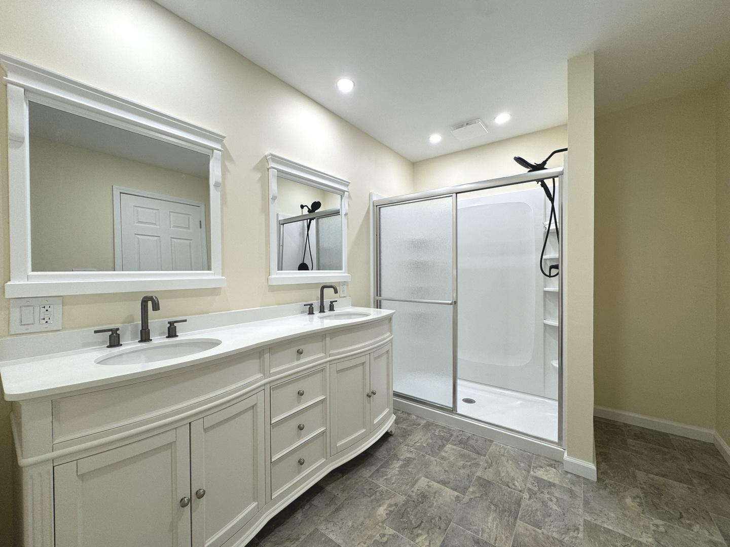 210 South Small Avenue Kankakee, IL 60901 - Photo 15 of 46