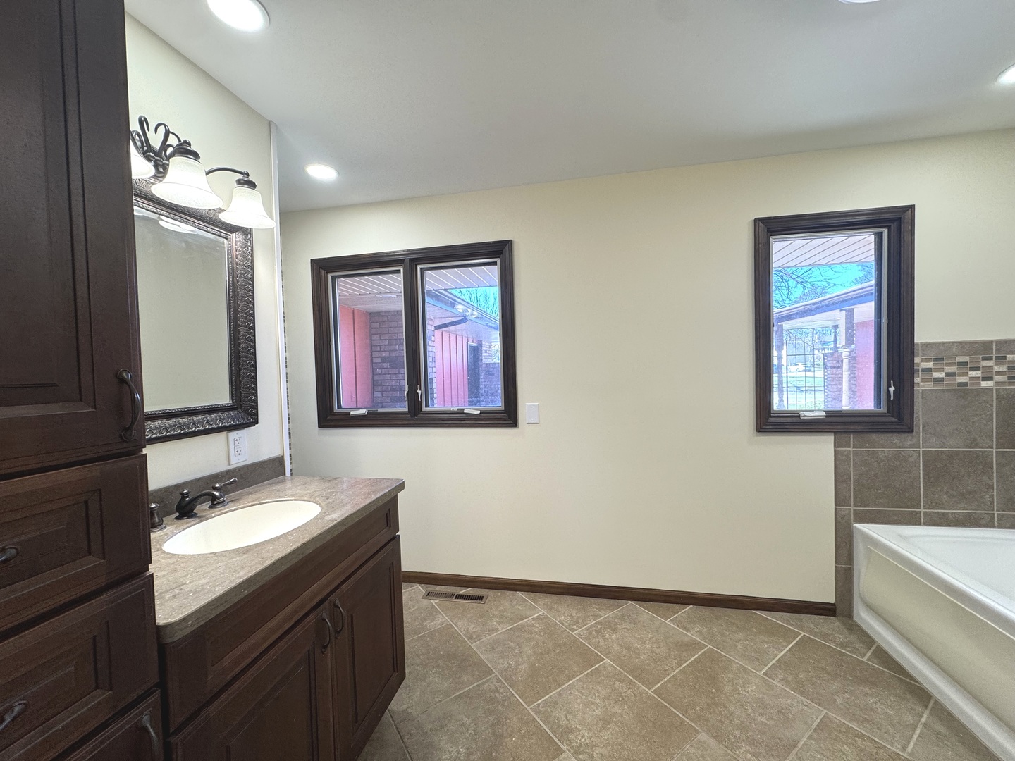 210 South Small Avenue Kankakee, IL 60901 - Photo 23 of 46