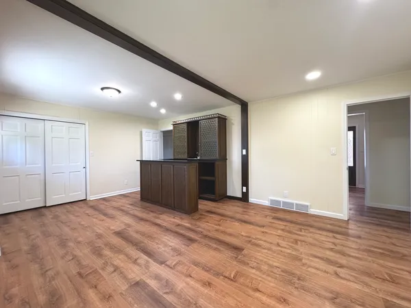 $409,500 | 210 South Small Avenue, Kankakee, IL 60901