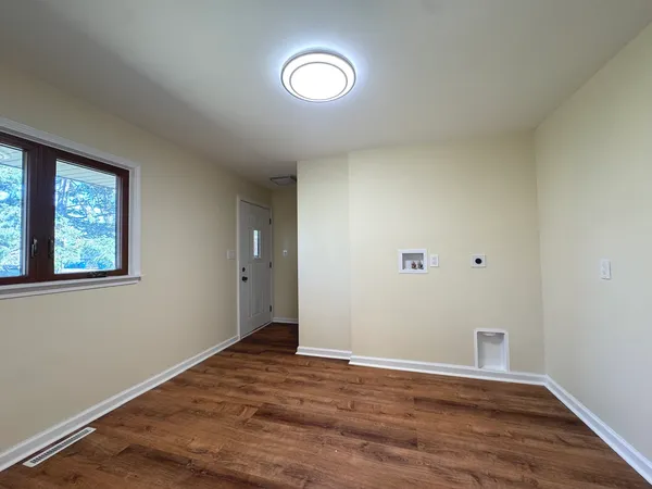 $409,500 | 210 South Small Avenue, Kankakee, IL 60901