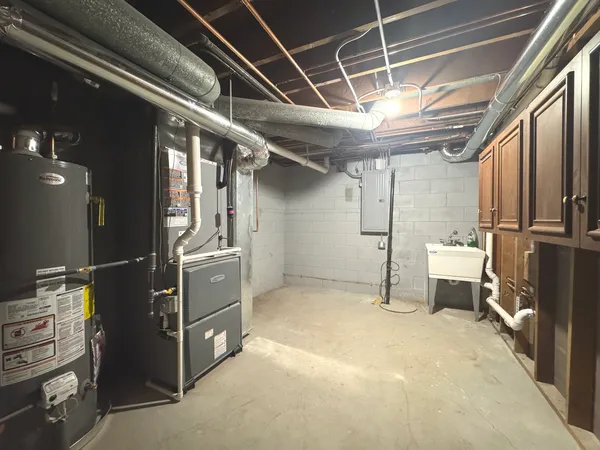 $409,500 | 210 South Small Avenue, Kankakee, IL 60901