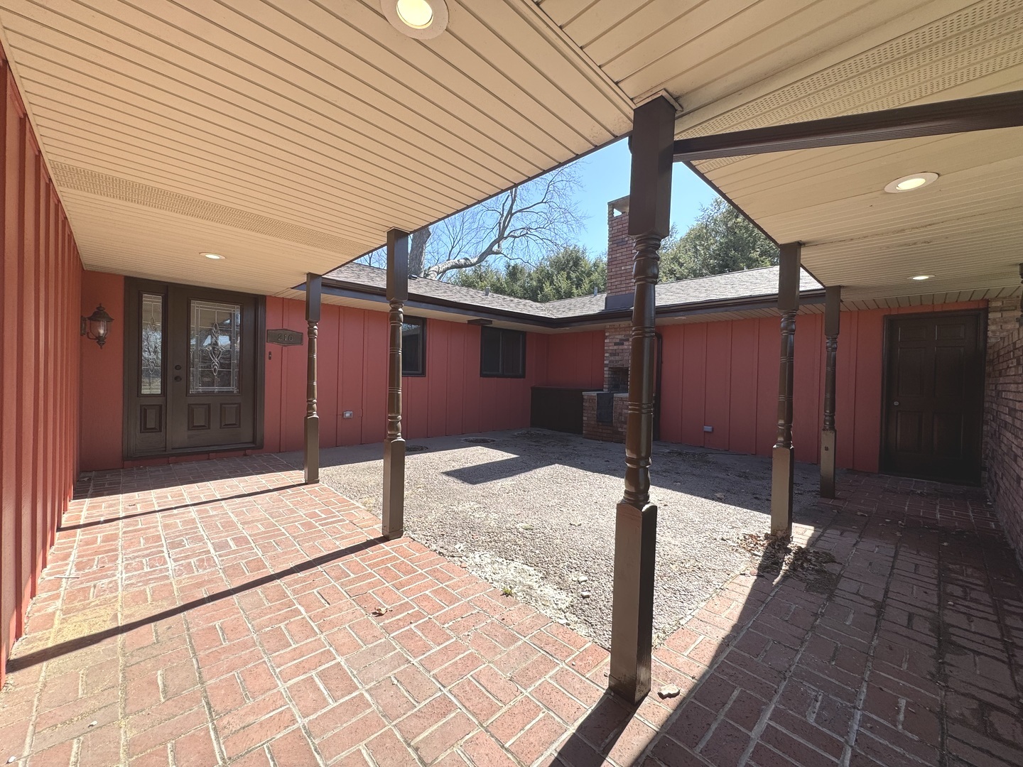 210 South Small Avenue Kankakee, IL 60901 - Photo 4 of 46