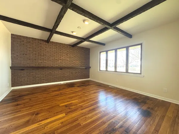 $409,500 | 210 South Small Avenue, Kankakee, IL 60901