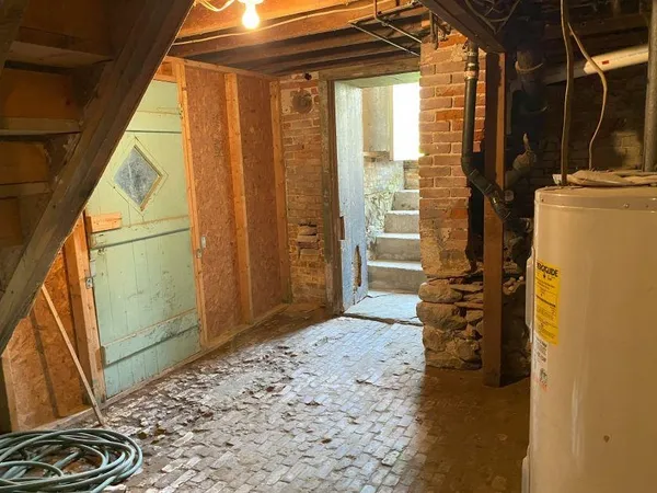 $375,000 | 2 Arlington Street, Essex Junction, VT 05452