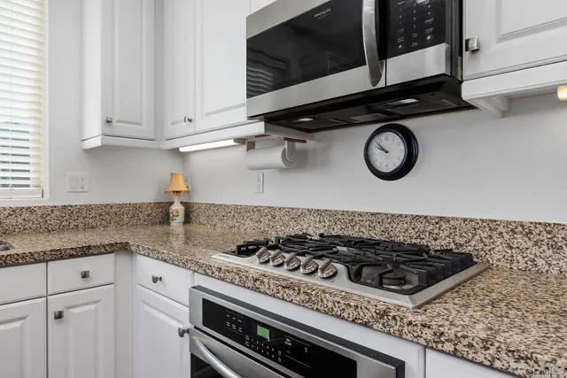 $649,000 | 2233 Solara Lane, Vista, CA 92081