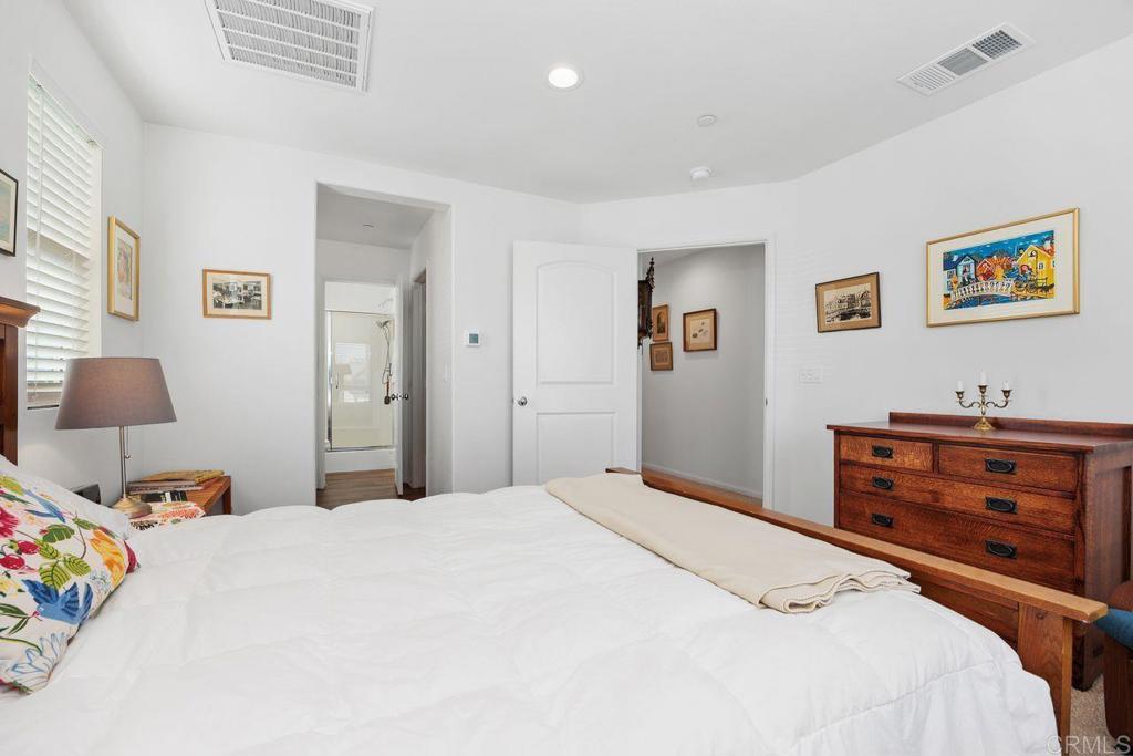 2233 Solara Lane Vista, CA 92081 - Photo 15 of 33