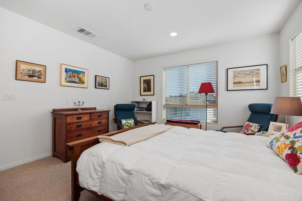 2233 Solara Lane Vista, CA 92081 - Photo 16 of 33