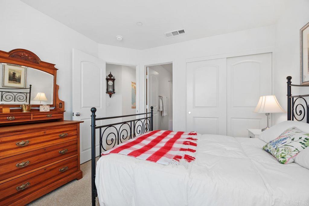 2233 Solara Lane Vista, CA 92081 - Photo 20 of 33