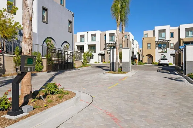 $649,000 | 2233 Solara Lane, Vista, CA 92081