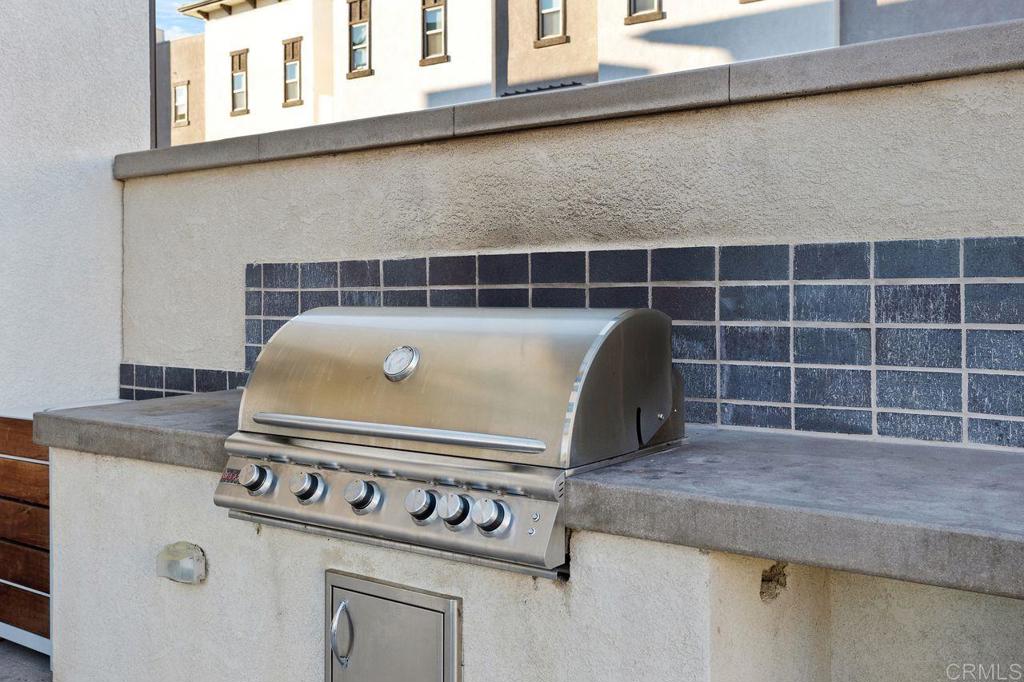 2233 Solara Lane Vista, CA 92081 - Photo 30 of 33