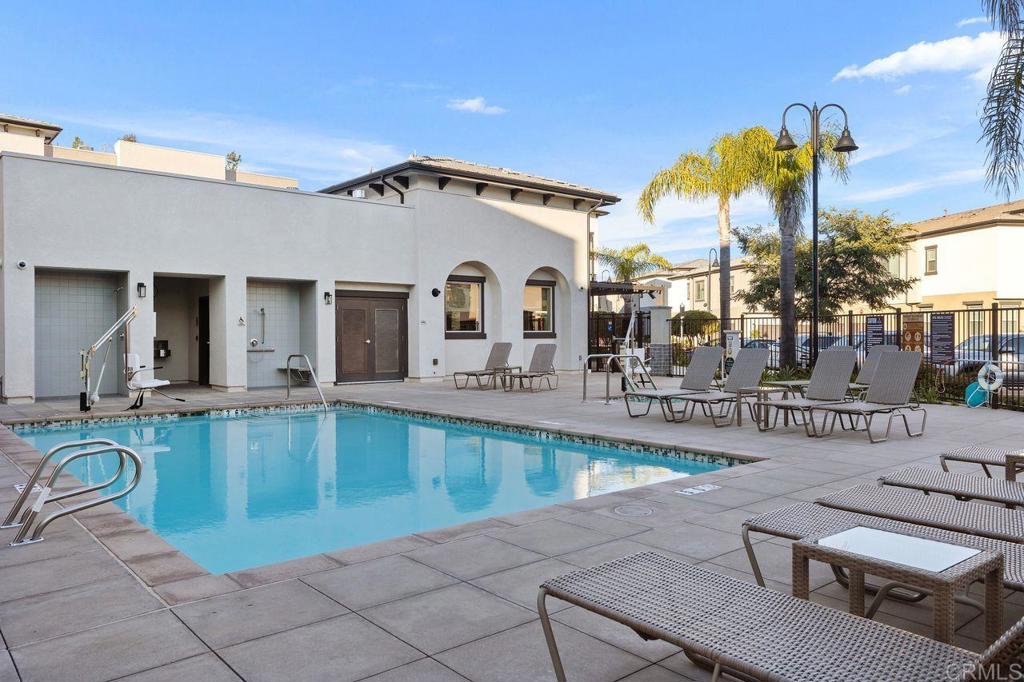 2233 Solara Lane Vista, CA 92081 - Photo 31 of 33