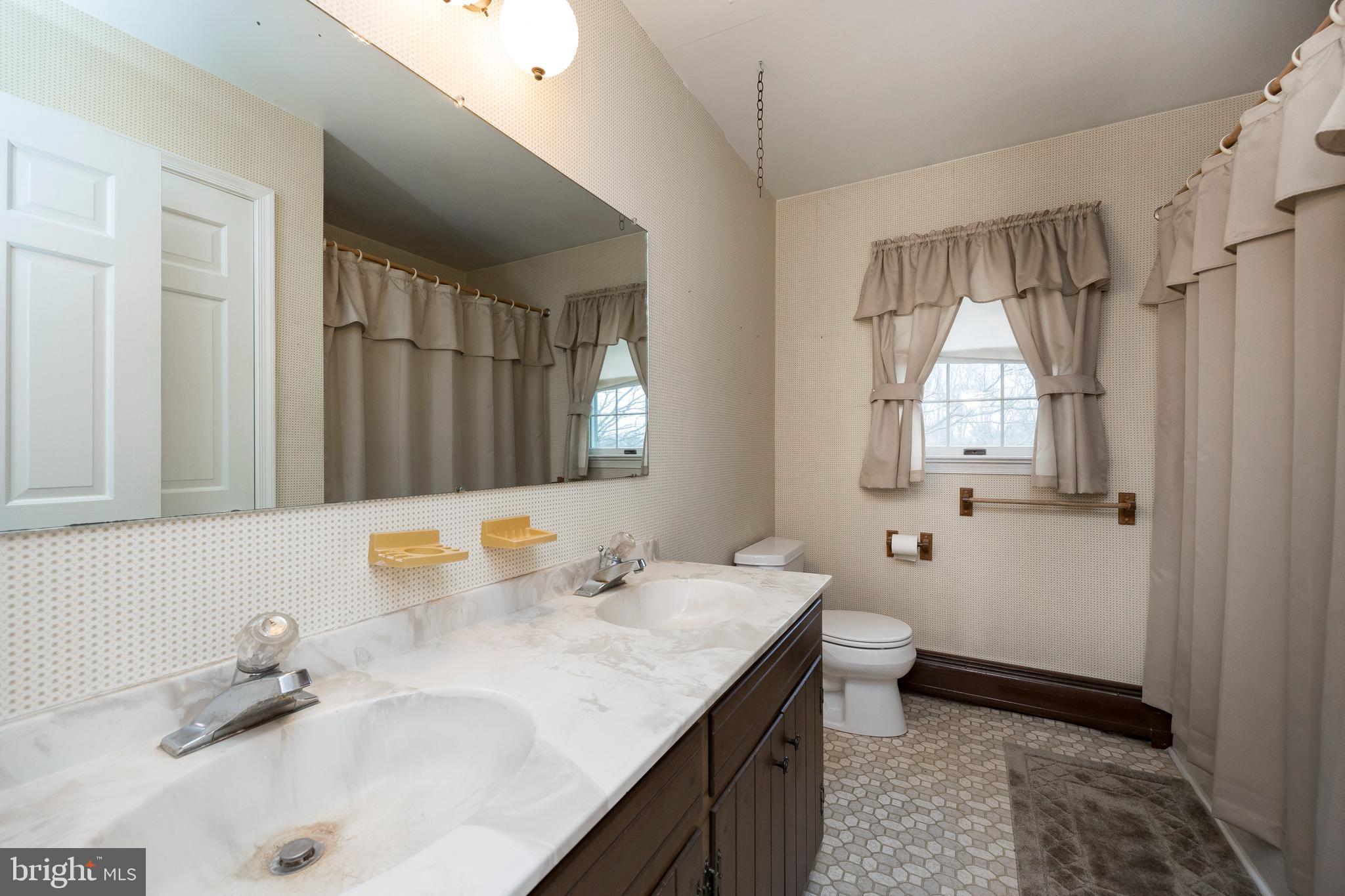 114 Hunters Run Road Honey Brook, PA 19344 - Photo 27 of 36 Hall Bath