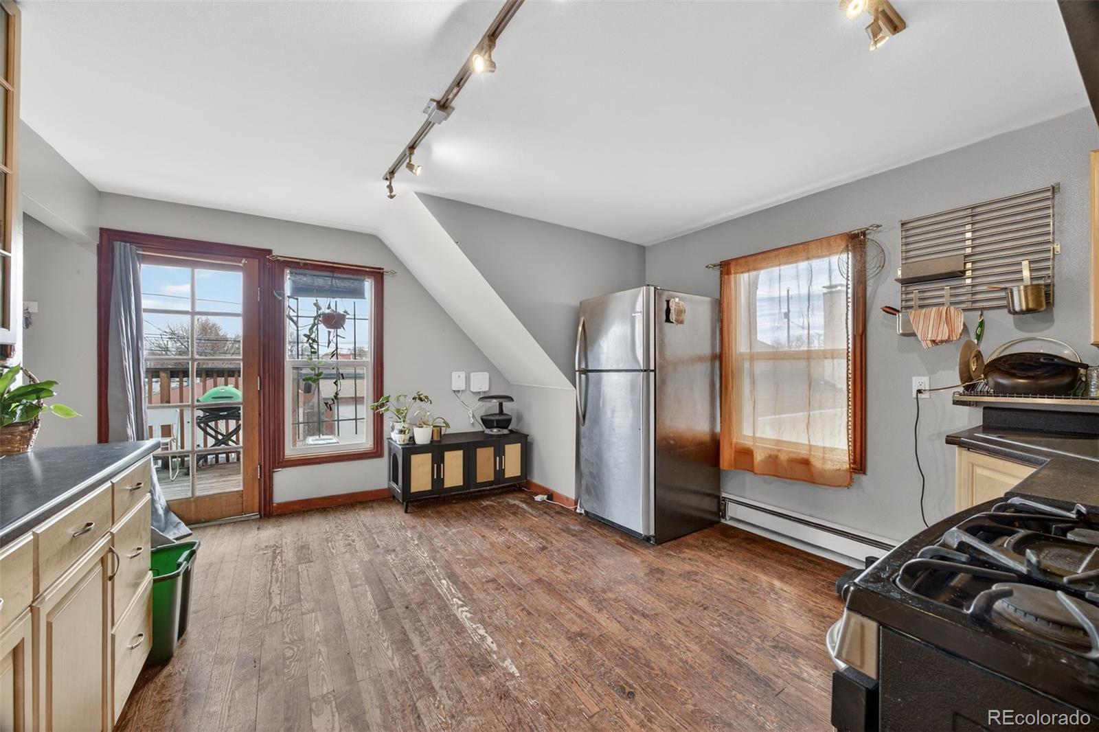 308 Inca Street Denver, CO 80223 - Photo 9 of 40