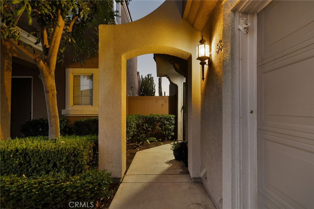 55 Rue Monet Lake Forest, CA 92610 - Photo 3 of 40