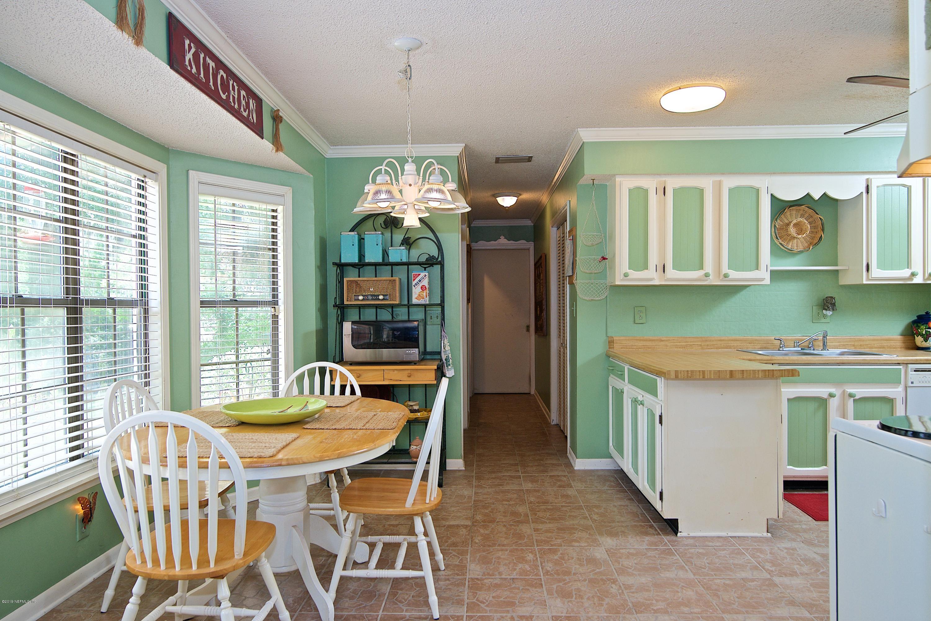 7232 Hogan Road Jacksonville, FL 32216 - Photo 3 of 31 kitchen with eating area
