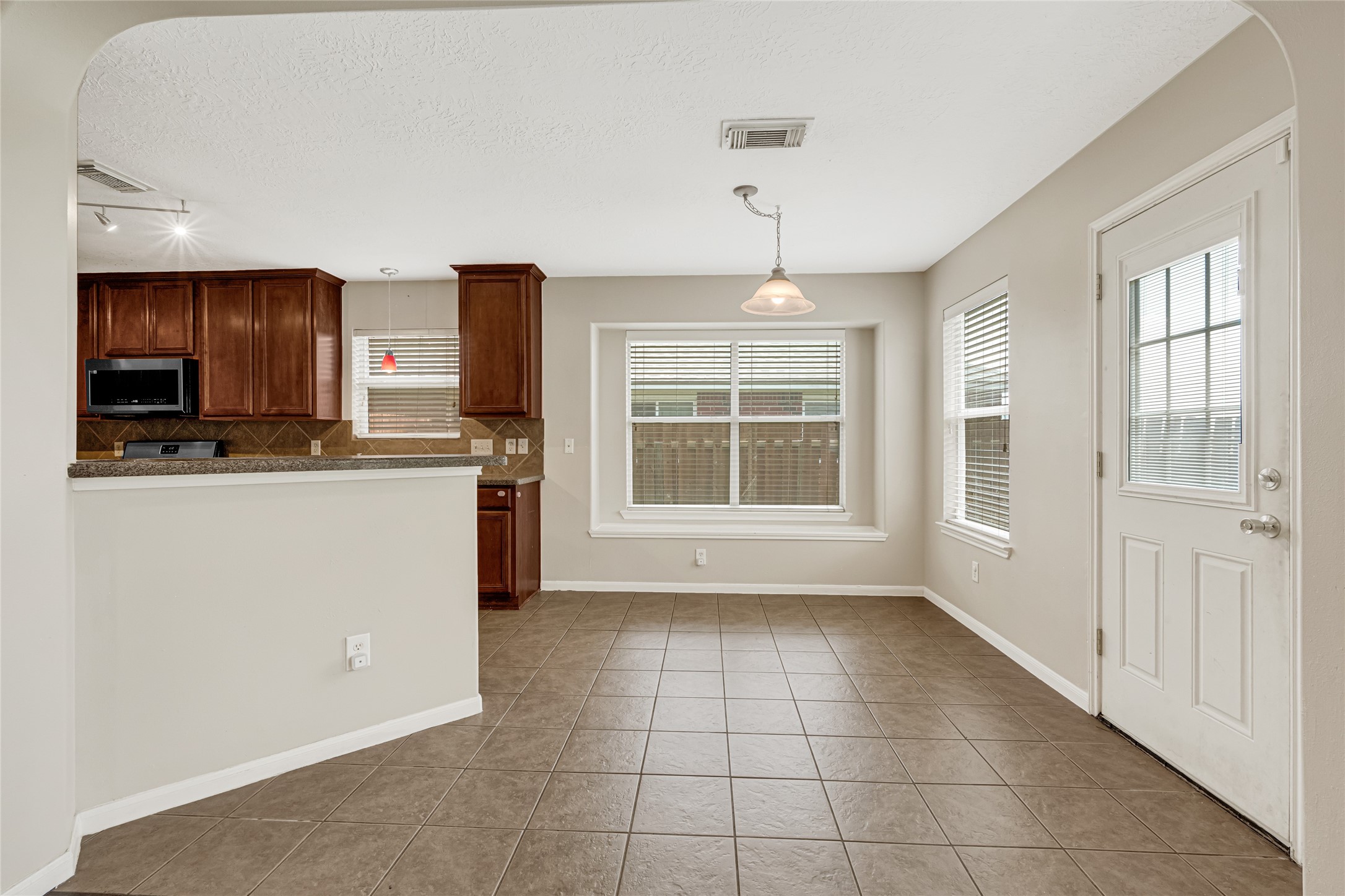 3714 Flannery Ridge Lane Houston, TX 77047 - Photo 8 of 27