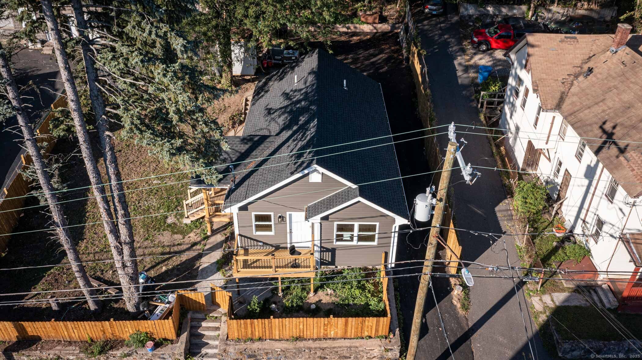 89 High Street Waterbury, CT 06704 - Photo 14 of 31