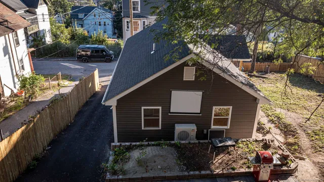 $324,900 | 89 High Street, Waterbury, CT 06704