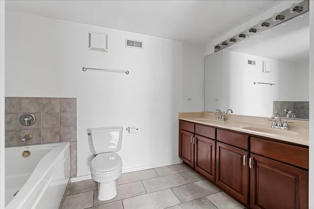 $3,500 | 625 West Jackson Boulevard, Unit 313, Chicago, IL 60661