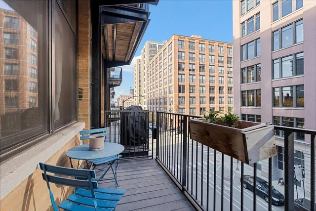$3,500 | 625 West Jackson Boulevard, Unit 313, Chicago, IL 60661