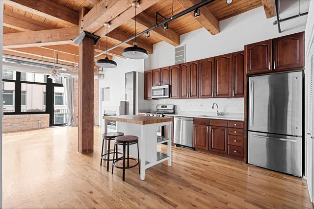 $3,500 | 625 West Jackson Boulevard, Unit 313, Chicago, IL 60661