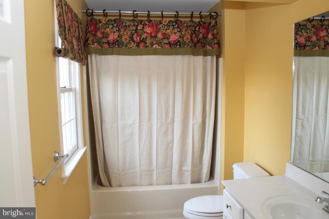 523 Royal Tern Lititz, PA 17543 - Photo 9 of 21 Gallery Image 9