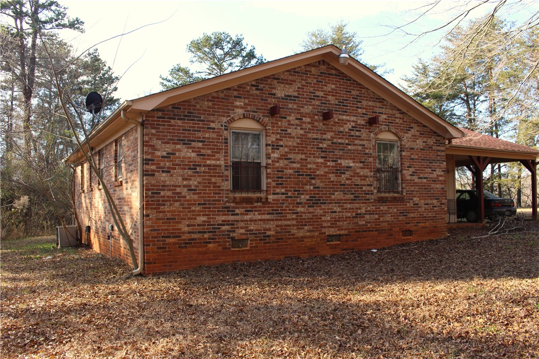 374 Wilkins Road Campobello, SC 29322 - Photo 17 of 19 Gallery Image 17