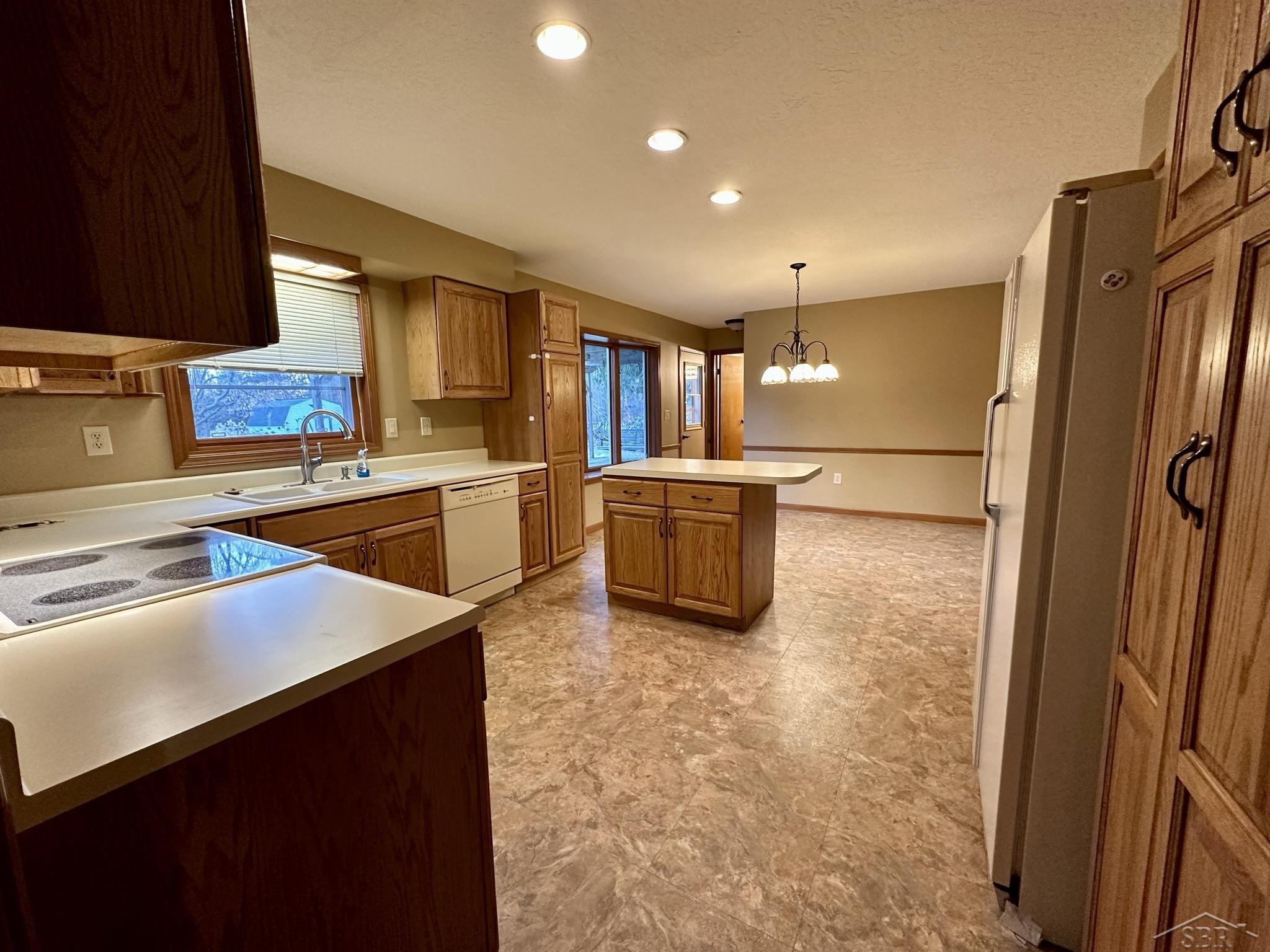 12115 Pierce Road Freeland, MI 48623 - Photo 20 of 43