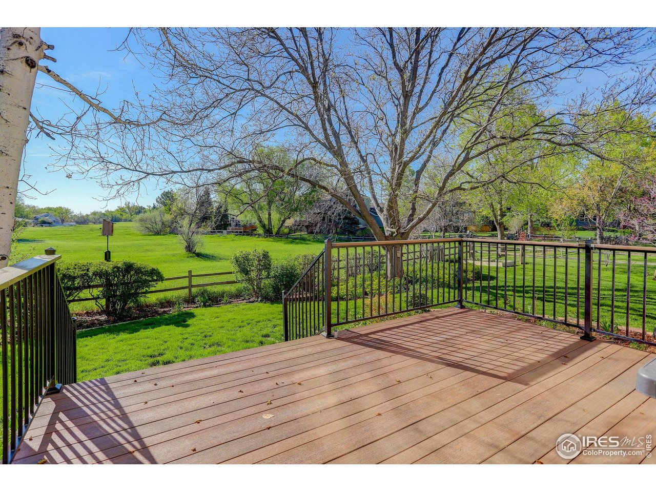 4462 Wellington Road Boulder, CO 80301 - Photo 37 of 37 a view of a backyard with a garden
