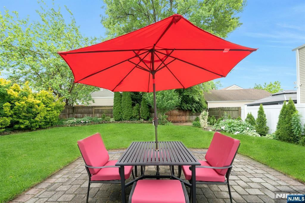 320 West Clinton Avenue Bergenfield, NJ 07621 - Photo 29 of 37