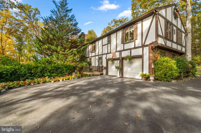 $760,000 | 608 Angus Drive, Sykesville, MD 21784