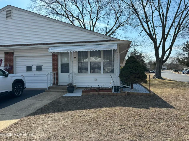 $189,900 | 16 Crocus Lane, Unit B, Whiting, NJ 08759