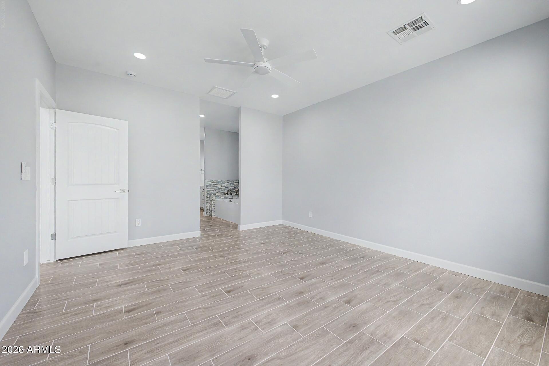 832 East Maddock Road, Unit B Phoenix, AZ 85086 - Photo 17 of 33 17 - Maddock