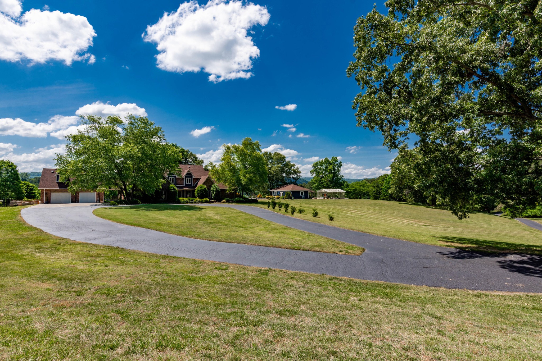 320 Crestview Lane Dayton, TN 37321 - Photo 3 of 65