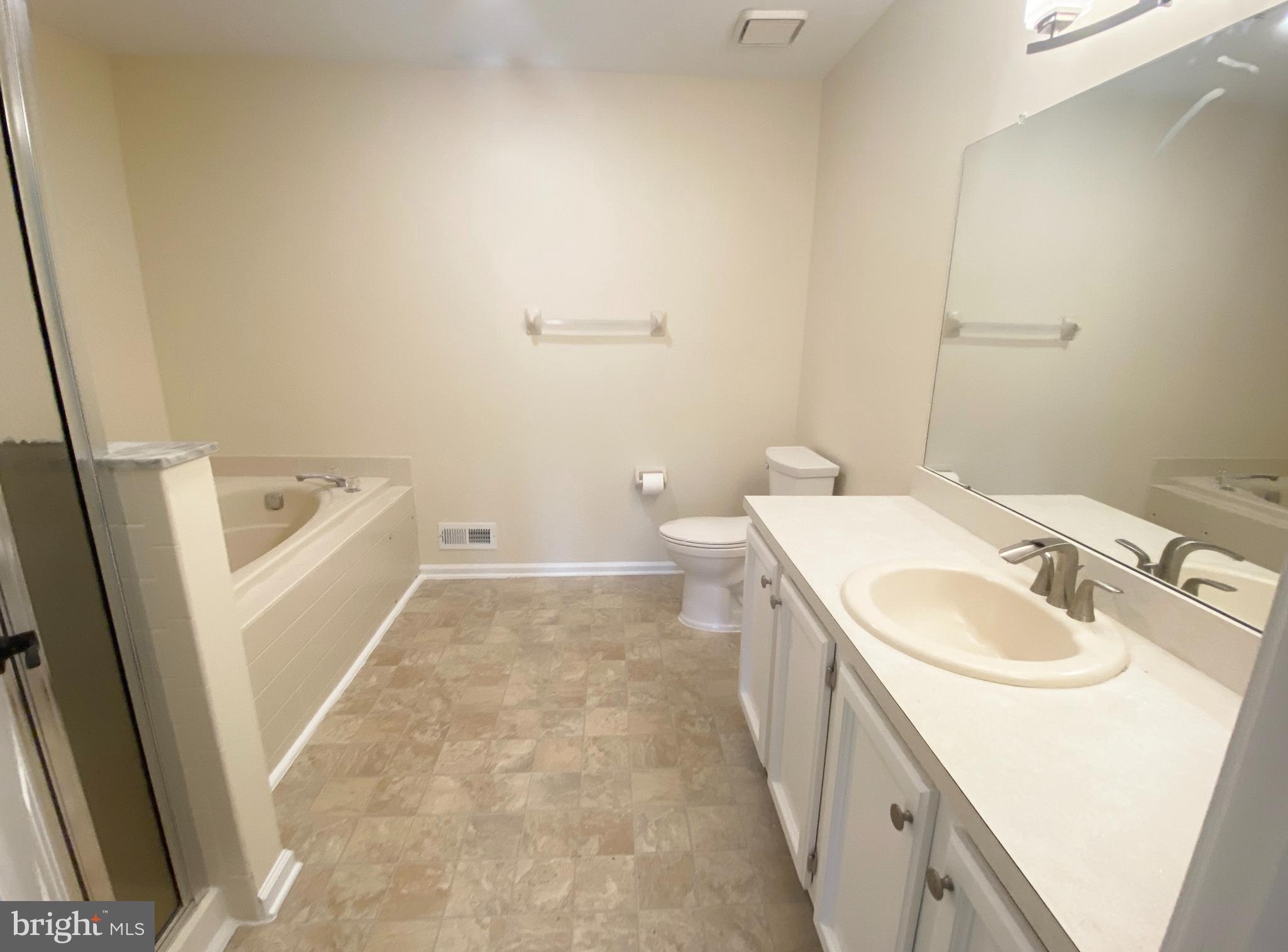 85 Biddle Way Mount Laurel, NJ 08054 - Photo 9 of 15