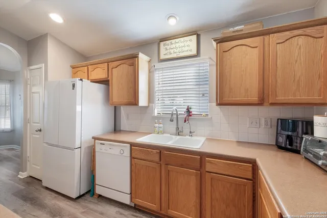 $1,700 | 6719 Dragon Creek, San Antonio, TX 78242