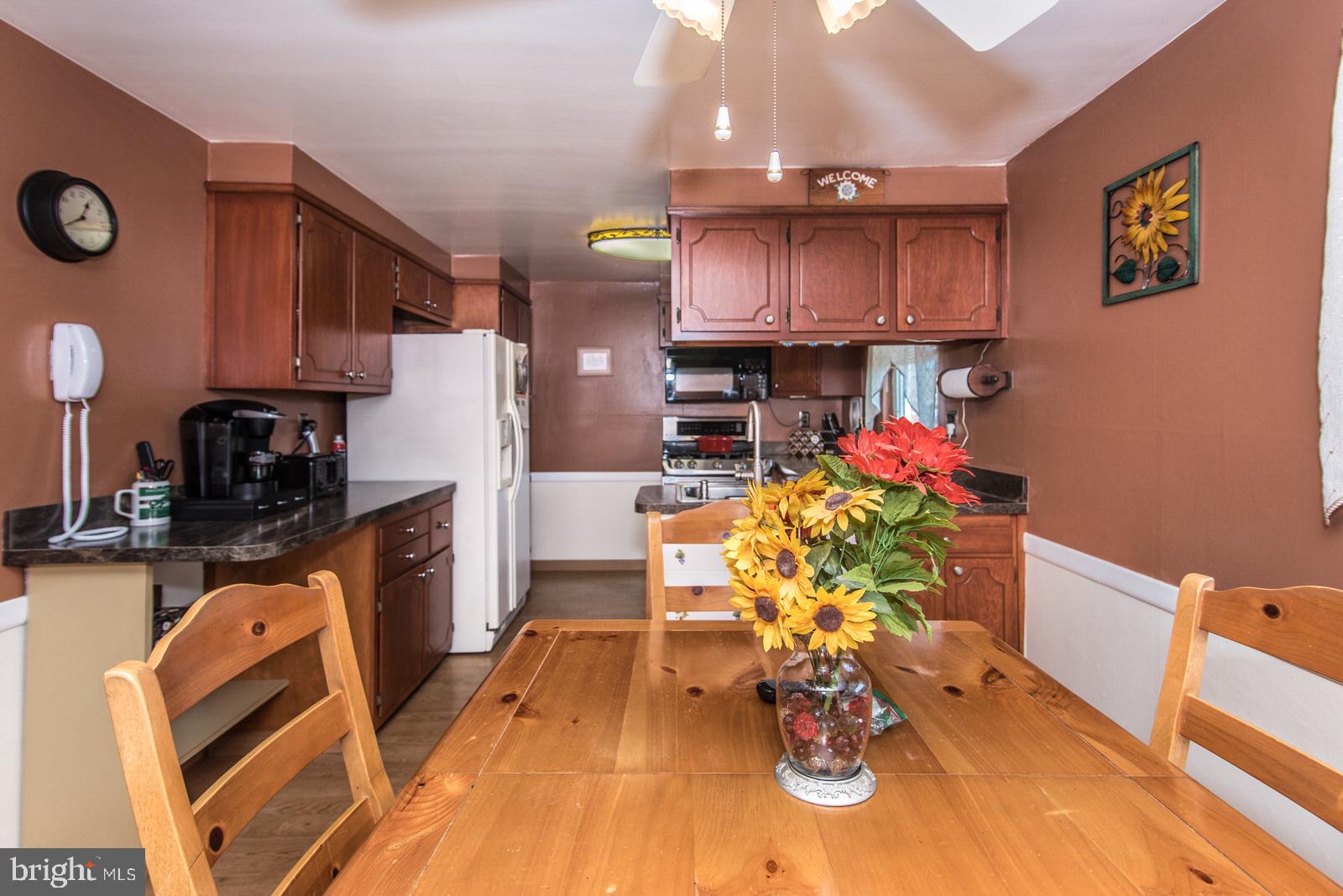 8414 Bridle Road Philadelphia, PA 19111 - Photo 11 of 48