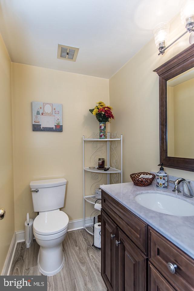 8414 Bridle Road Philadelphia, PA 19111 - Photo 19 of 48