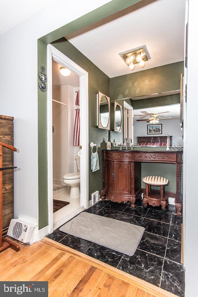 8414 Bridle Road Philadelphia, PA 19111 - Photo 23 of 48