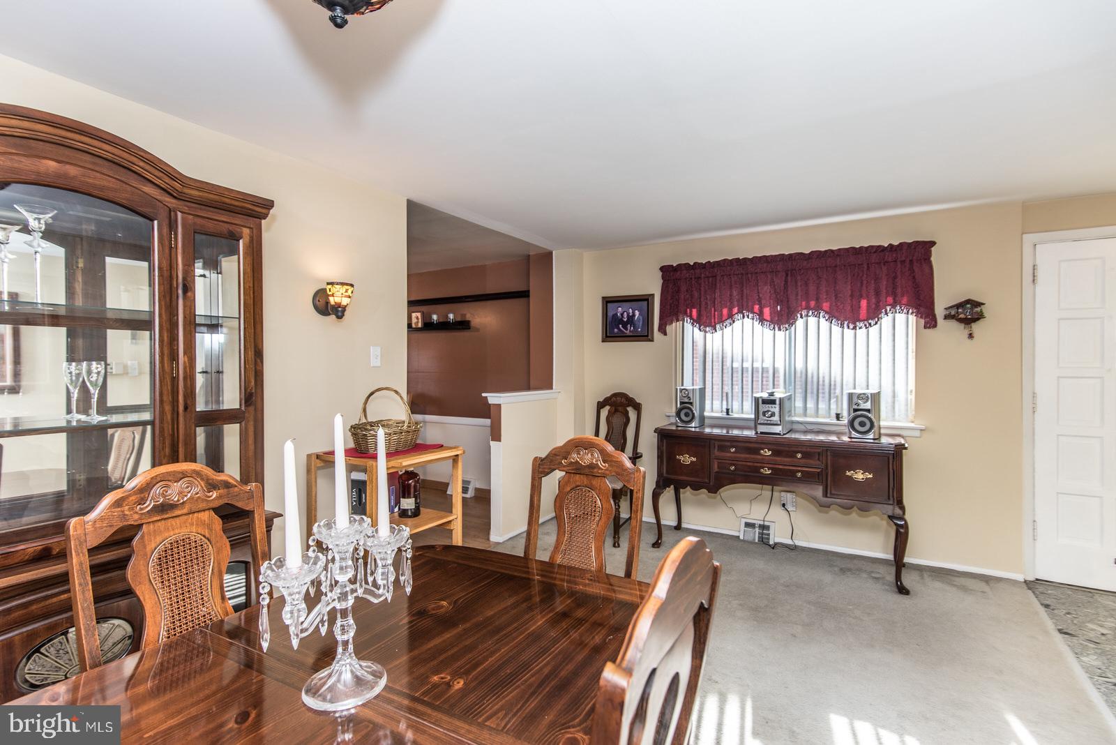 8414 Bridle Road Philadelphia, PA 19111 - Photo 7 of 48