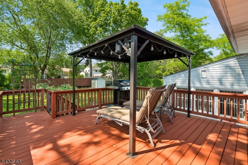 112 Pitt Road Springfield, NJ 07081 - Photo 21 of 26