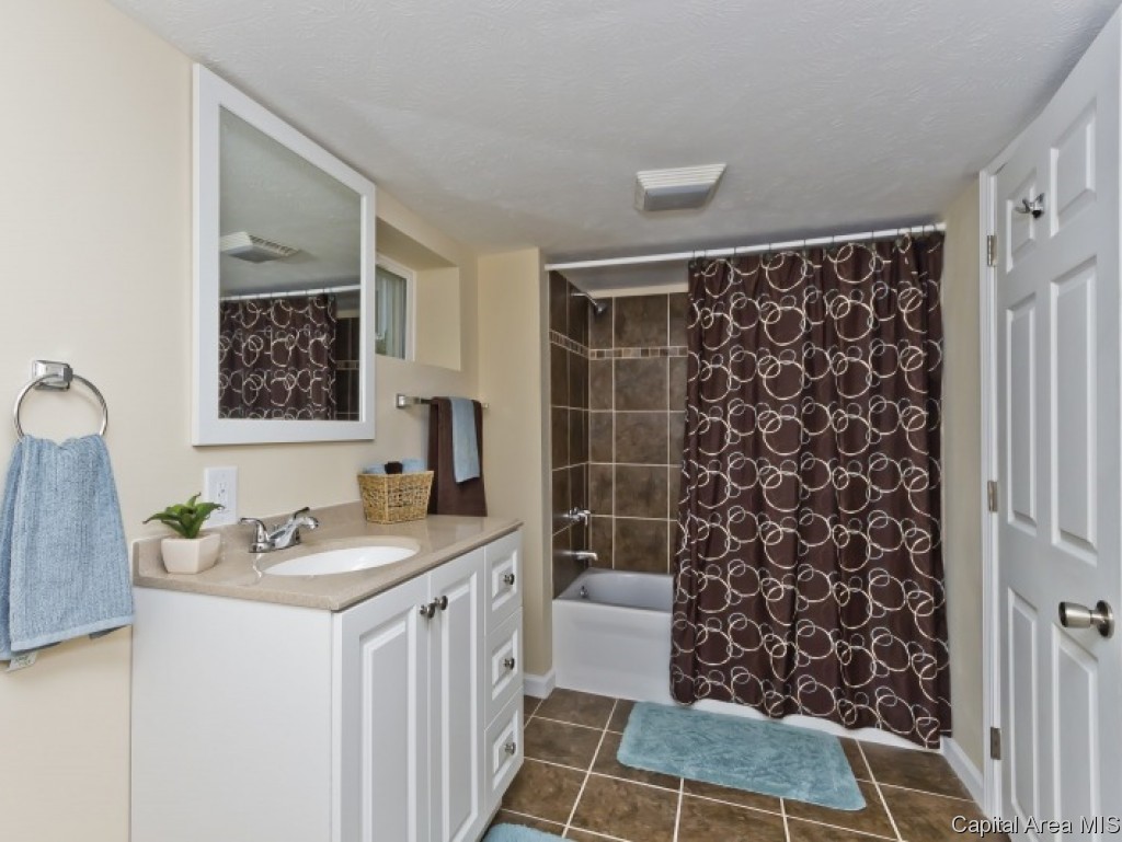 1637 West Monroe Street Springfield, IL 62704 - Photo 18 of 23 Gallery Image 18