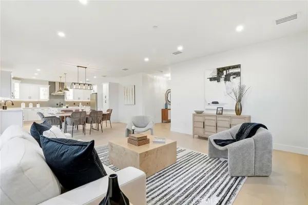 $1,198,800 | 12917 El Dorado Avenue, Sylmar, CA 91342