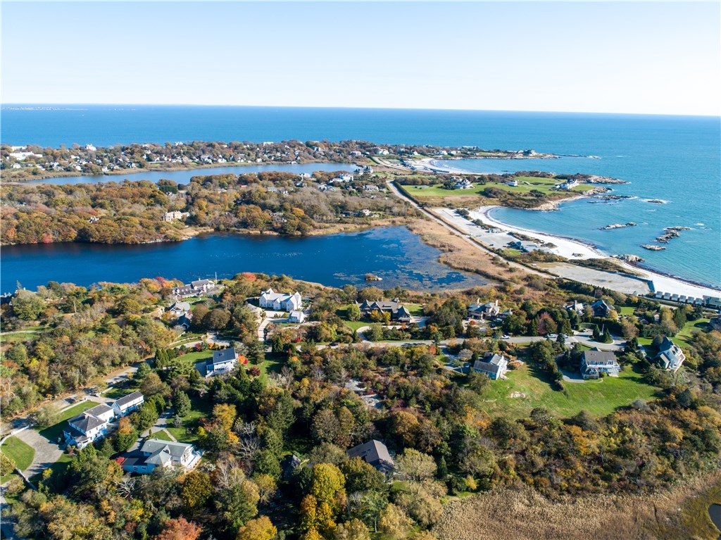 11 Ocean Heights Road Newport, RI 02840 - Photo 3 of 8